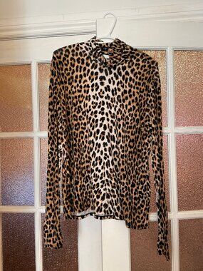 Long Sleeve Cheetah Leopard Print Turtle Neck Stretch Top